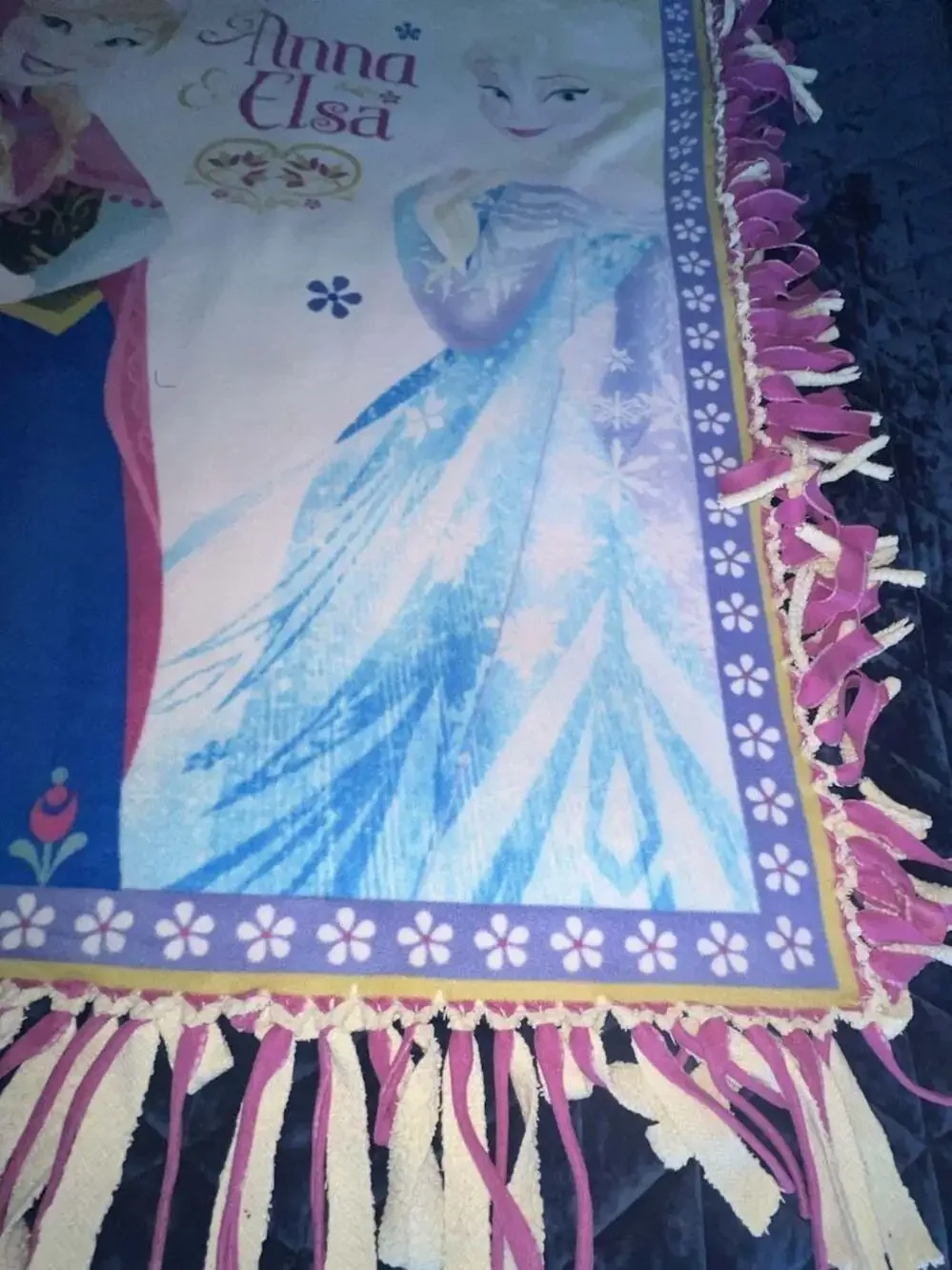 Disney Frozen Anna and Elsa Handmade Fleece Tie-Edge Blanket